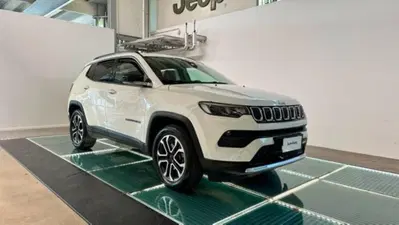 Jeep Compass 1.3 T4 190CV PHEV AT6 4xe Limited del 2021 usata a Reggio nell'Emilia