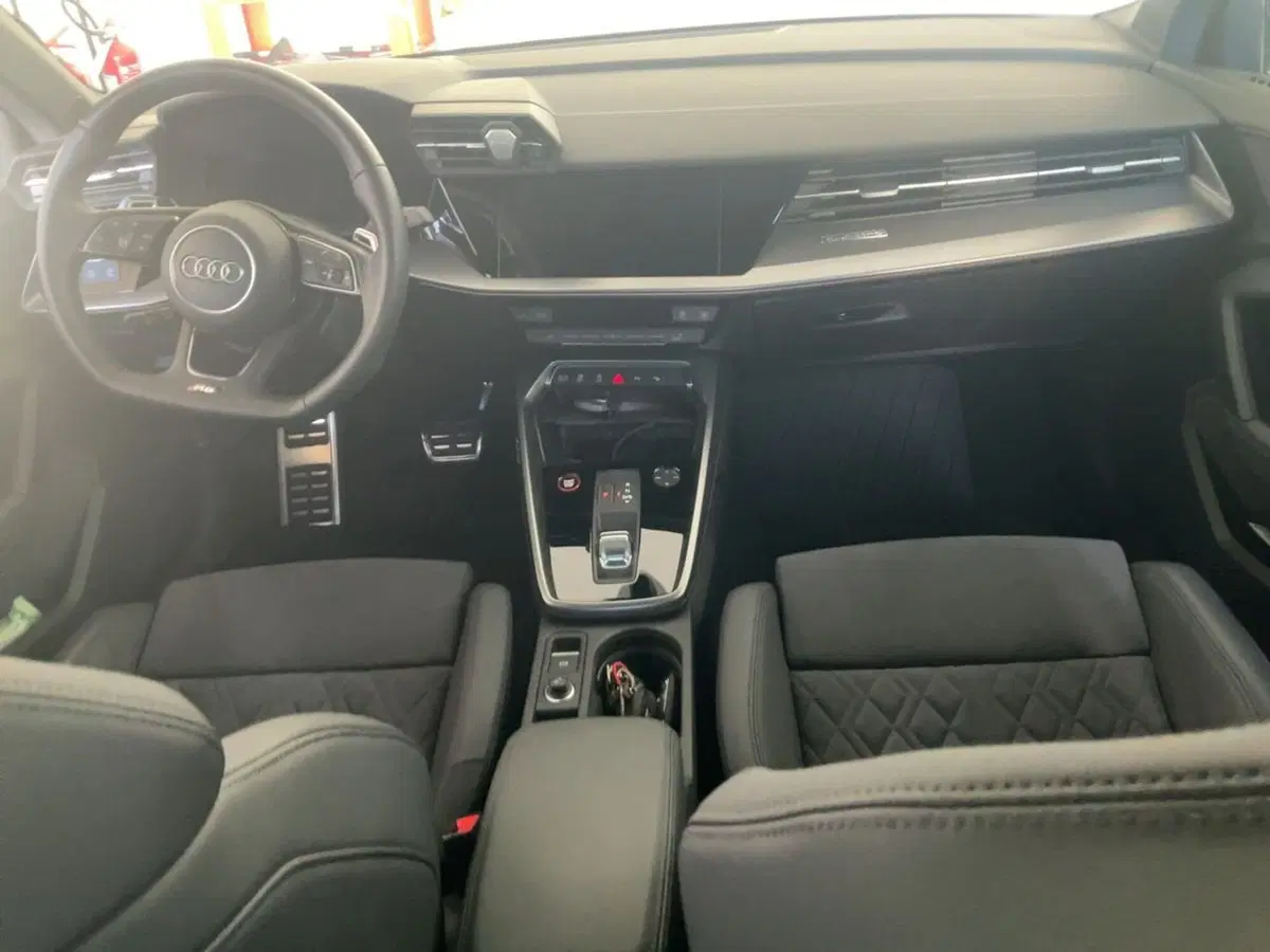 Audi RS 3 Sportback usata a Como (7)