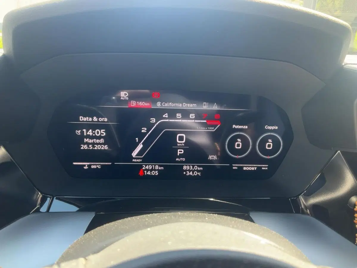 Audi RS 3 Sportback usata a Como (8)