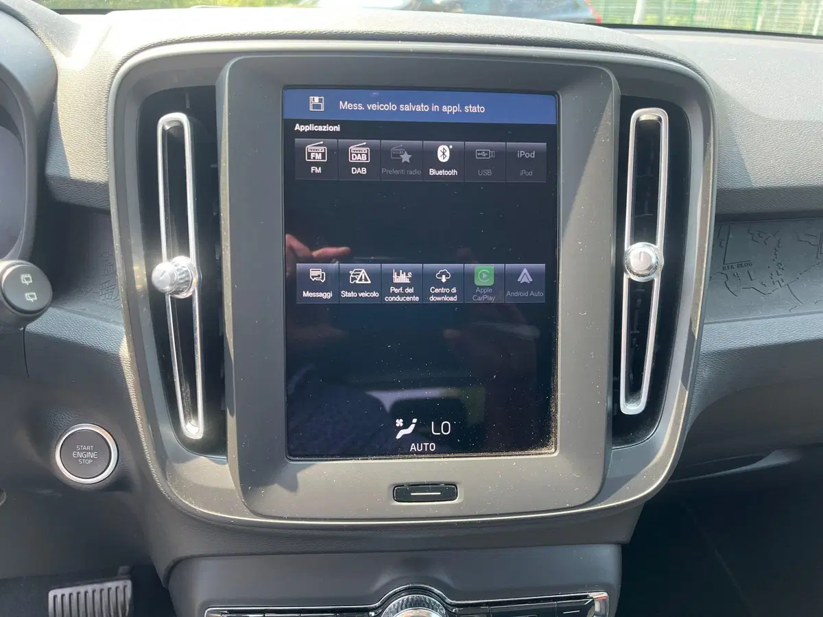 Volvo XC40 usata a Como (11)