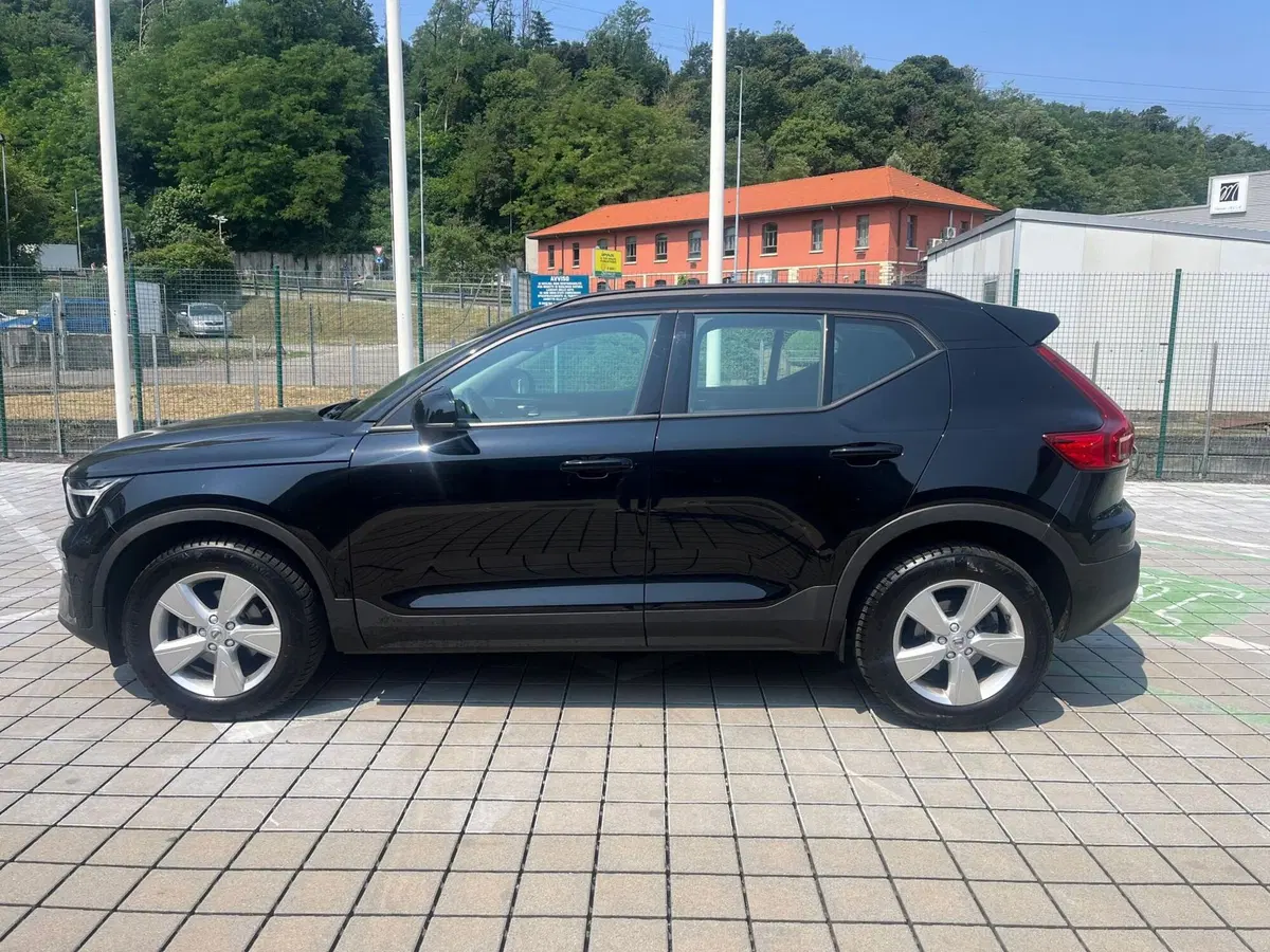 Volvo XC40 usata a Como (3)