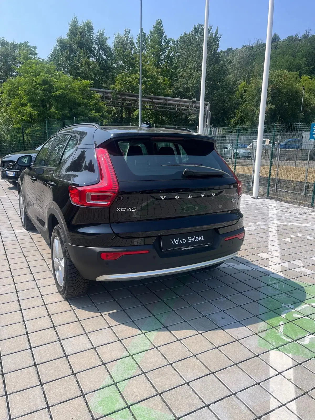 Volvo XC40 usata a Como (4)