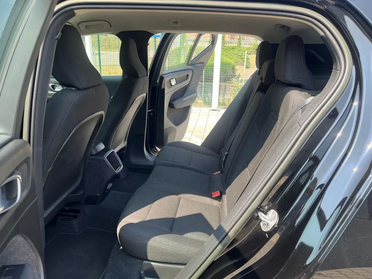 Volvo XC40 usata a Como (8)
