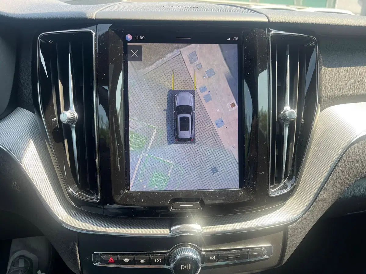 Volvo XC60 usata a Como (13)