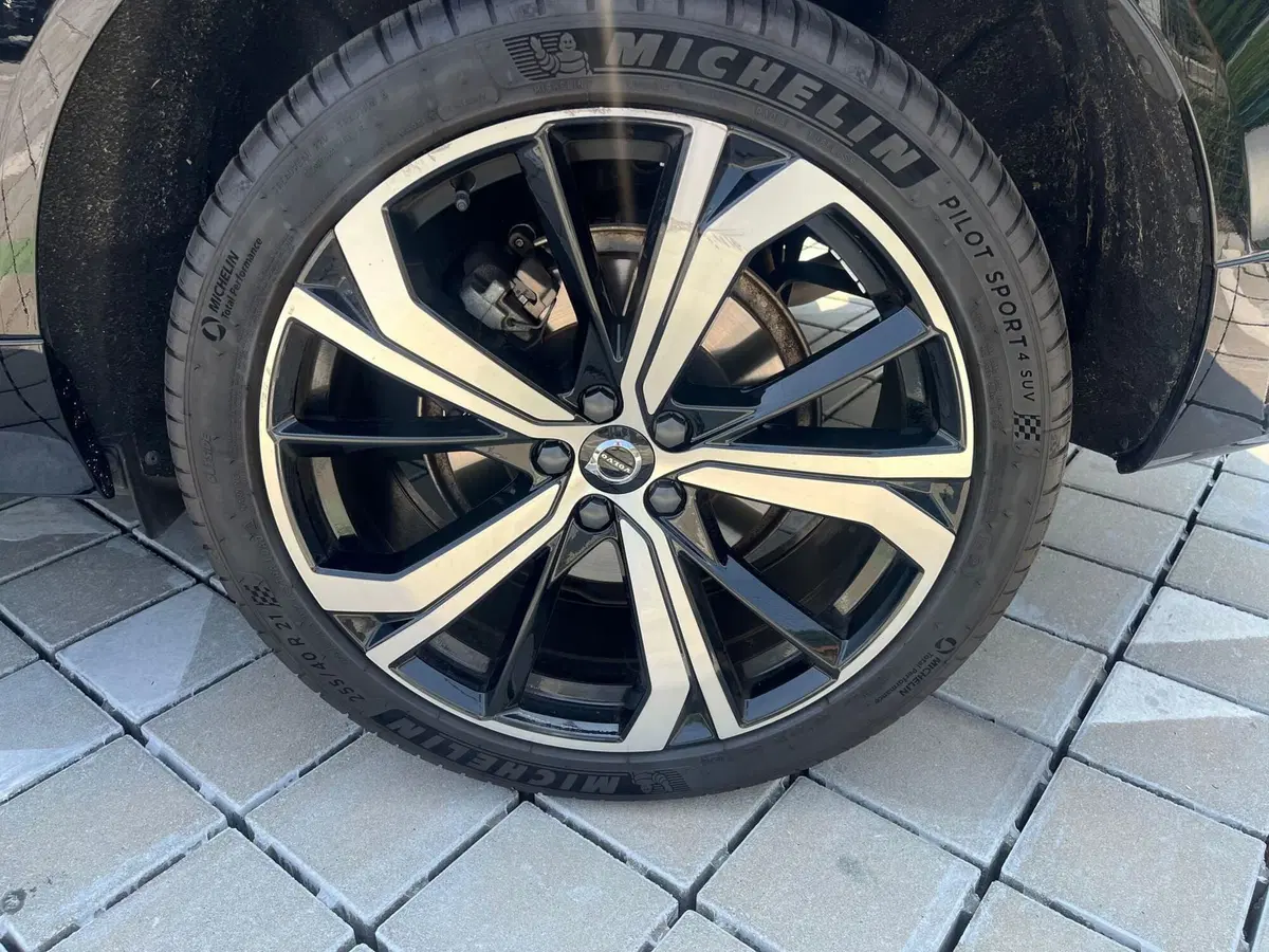 Volvo XC60 usata a Como (7)