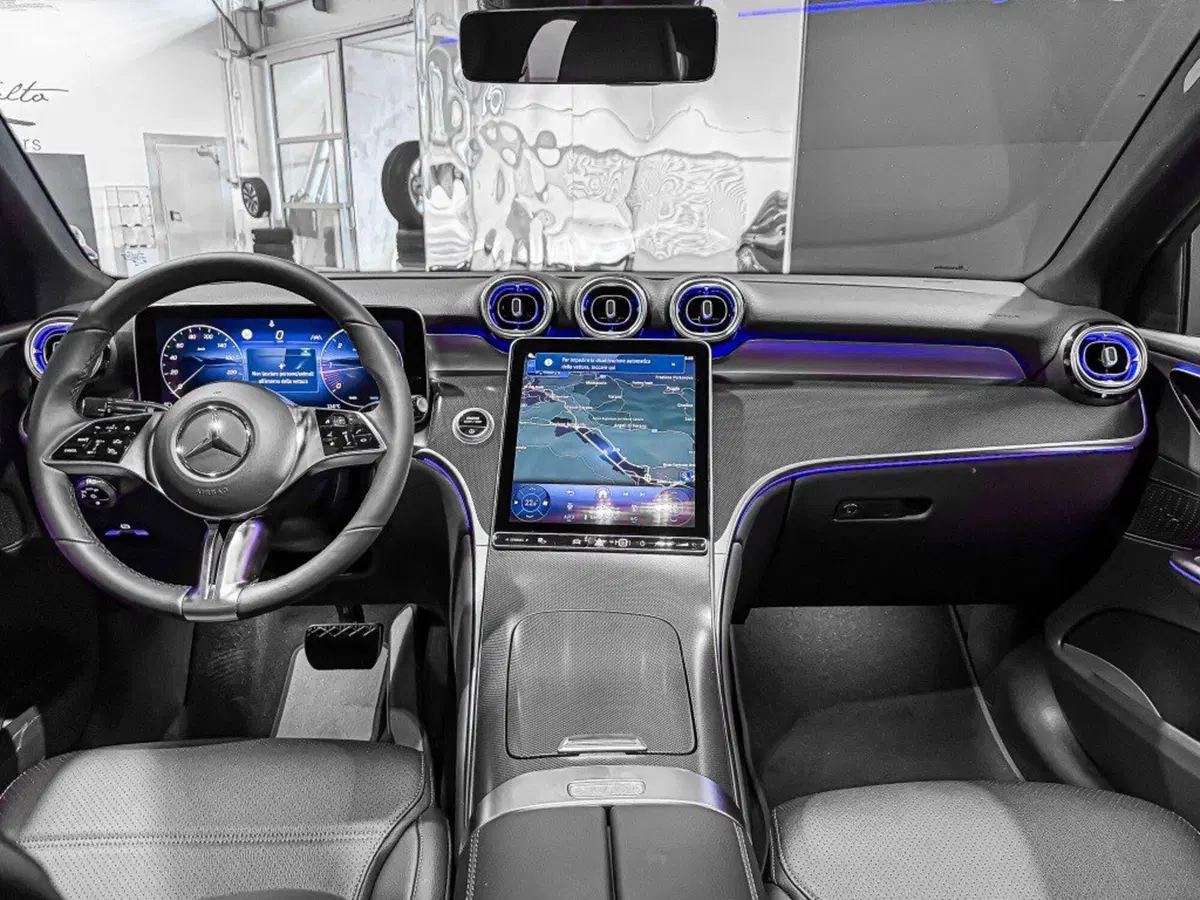 Mercedes-Benz GLC SUV nuova a Ancona (16)