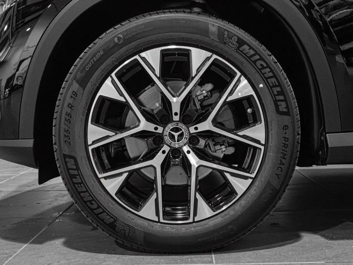 Mercedes-Benz GLC SUV nuova a Ancona (7)