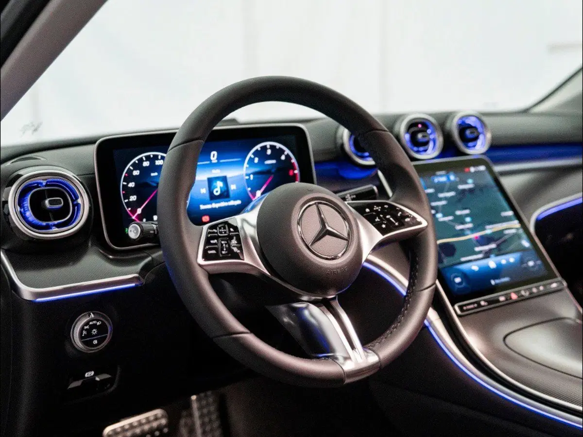 Mercedes-Benz Classe C Station Wagon nuova a Macerata (16)