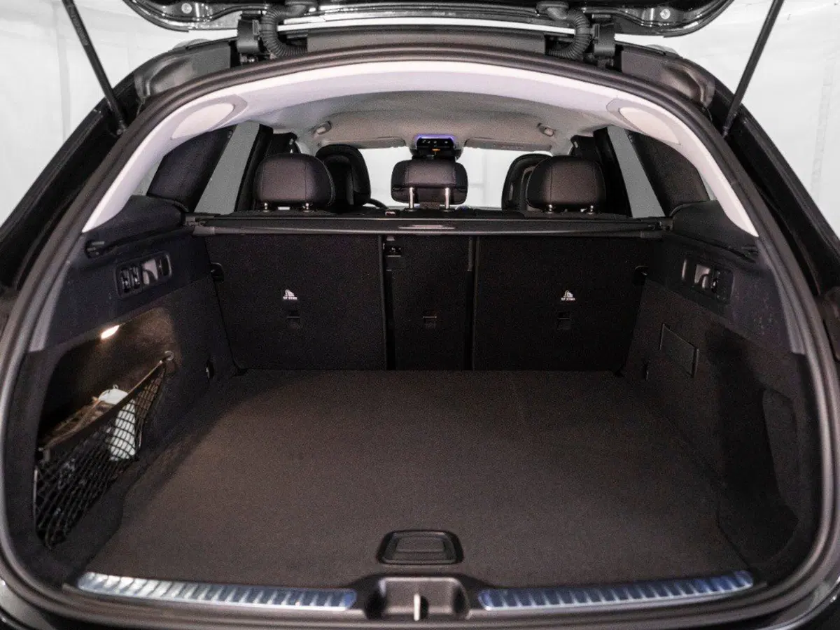 Mercedes-Benz GLC SUV nuova a Macerata (10)