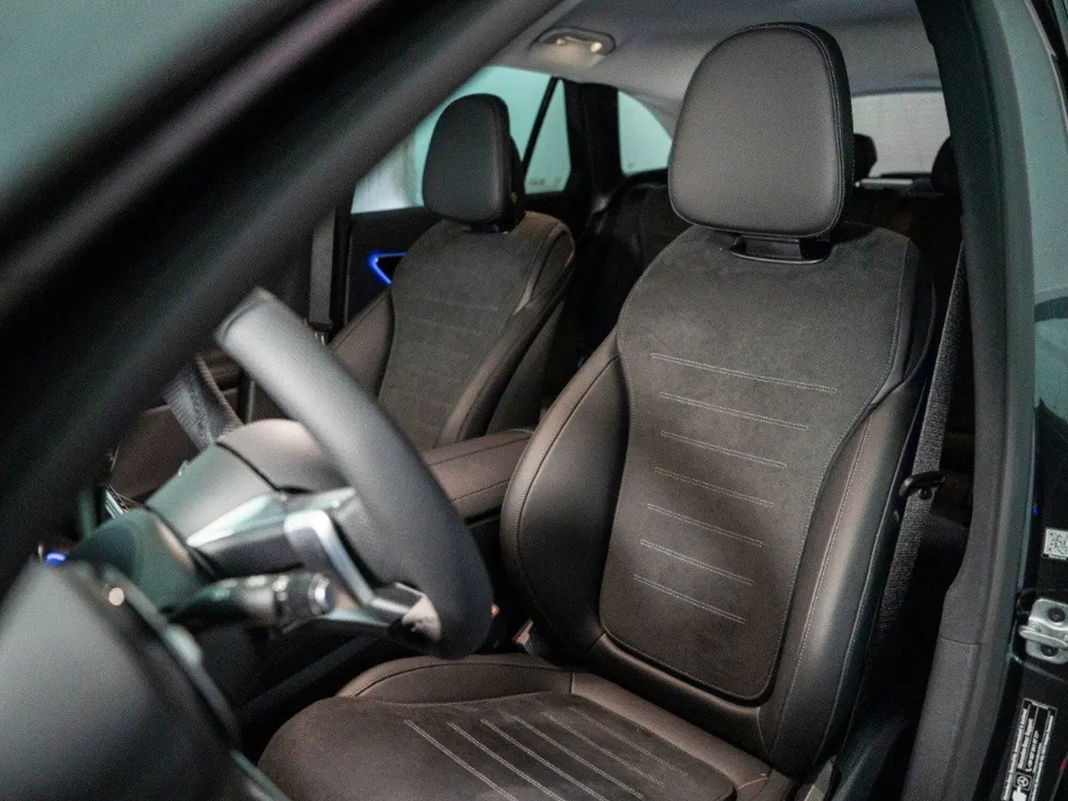 Mercedes-Benz GLC SUV nuova a Macerata (14)