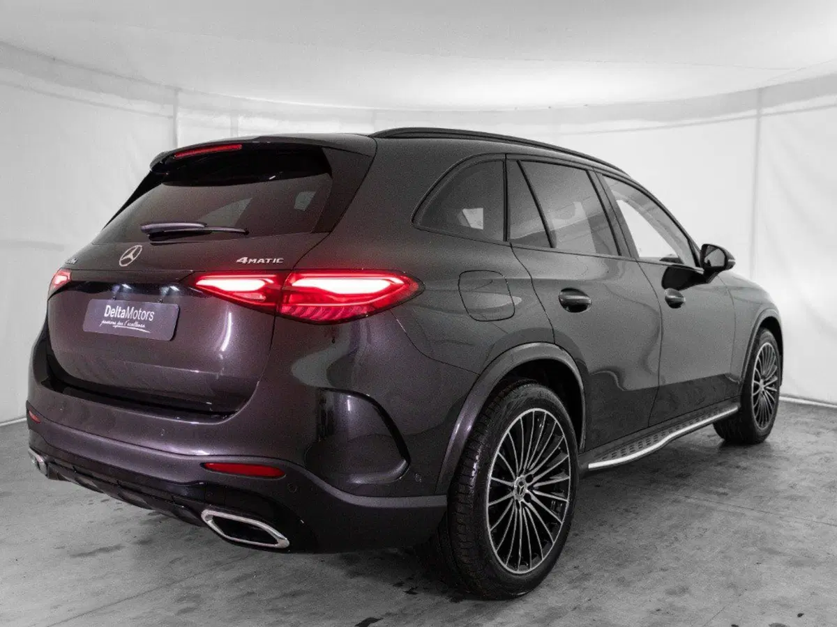 Mercedes-Benz GLC SUV nuova a Macerata (4)