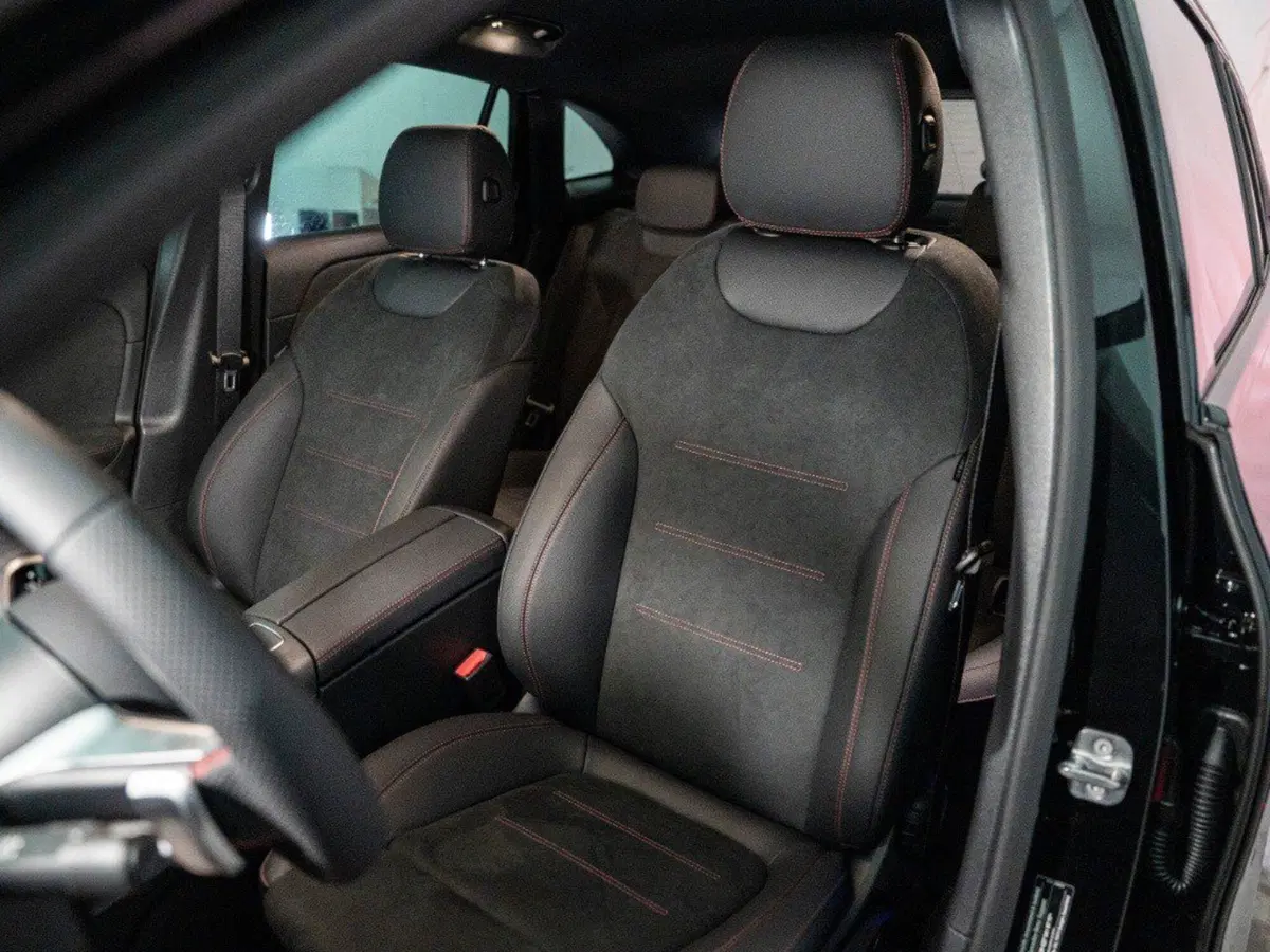 Mercedes-Benz GLA SUV nuova a Macerata (14)