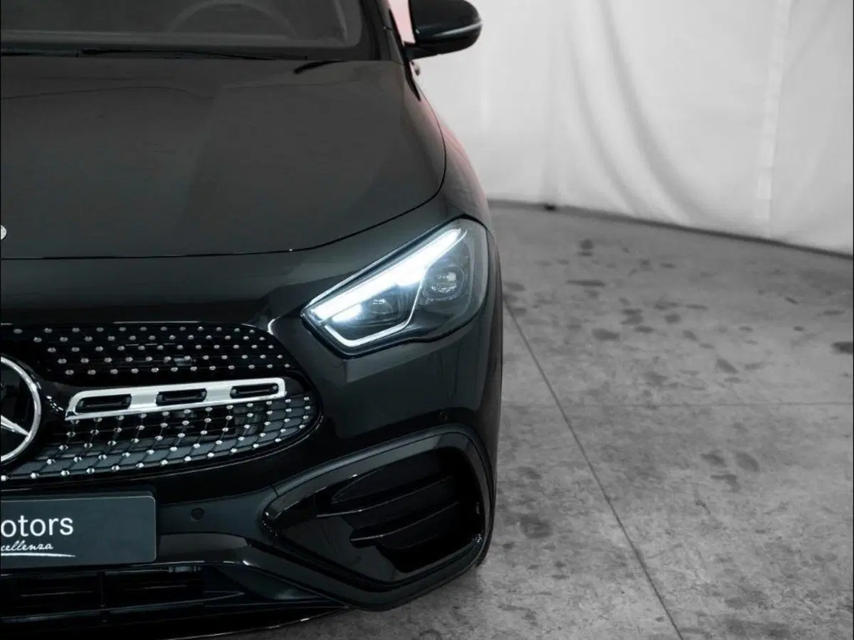 Mercedes-Benz GLA SUV nuova a Ancona (6)