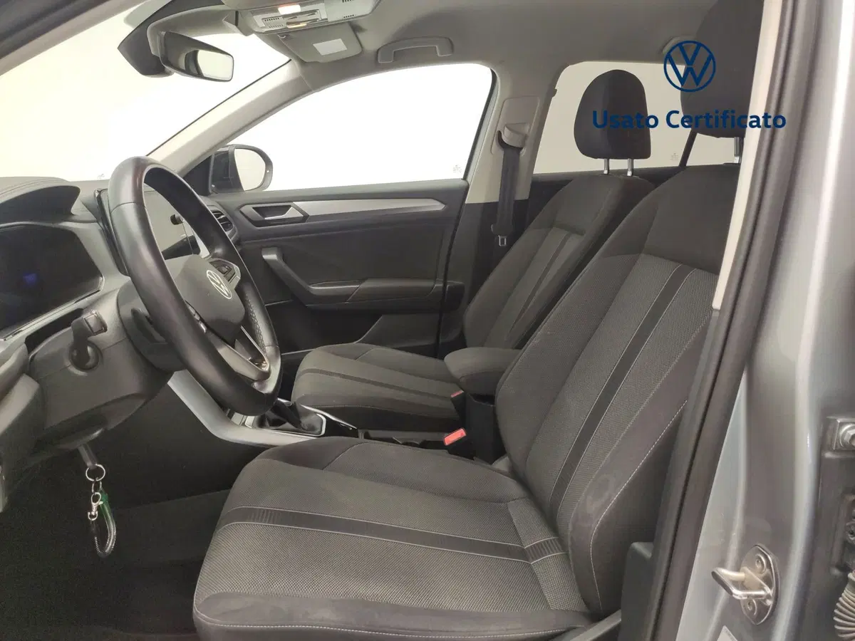 Volkswagen T-Roc usata a Avellino (13)
