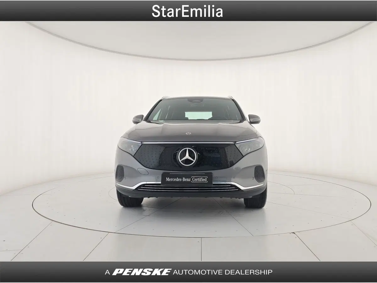 Mercedes-Benz EQA nuova a Bologna (7)