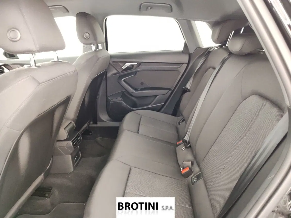 Audi A3 Sportback usata a Massa-Carrara (10)