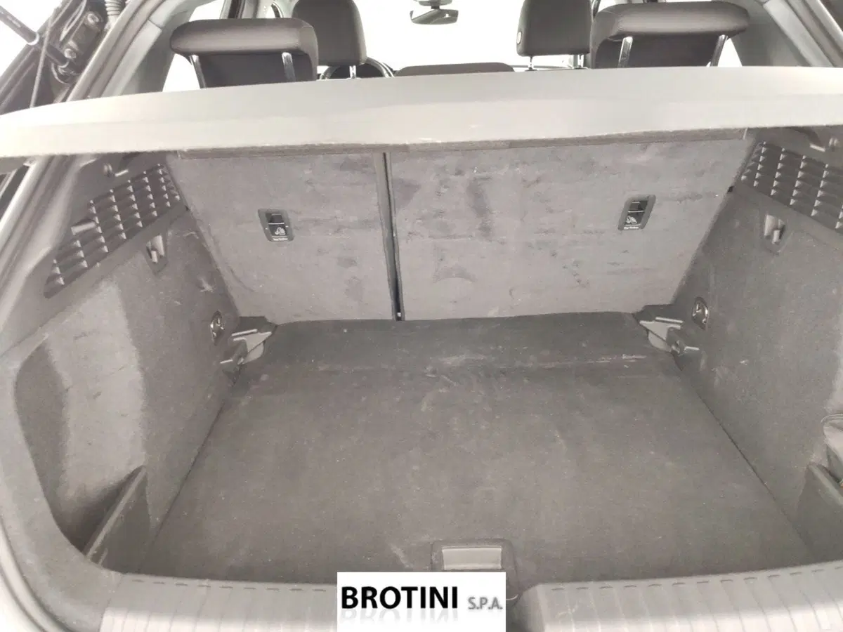 Audi A3 Sportback usata a Massa-Carrara (15)