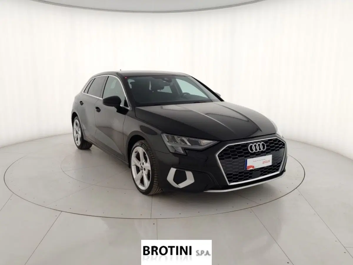 Audi A3 Sportback usata a Massa-Carrara (4)