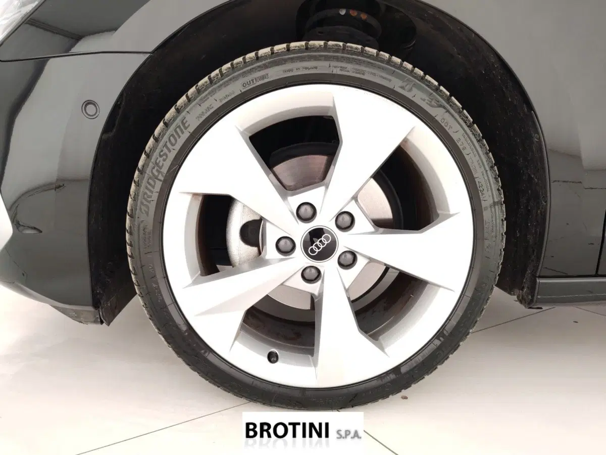Audi A3 Sportback usata a Massa-Carrara (6)