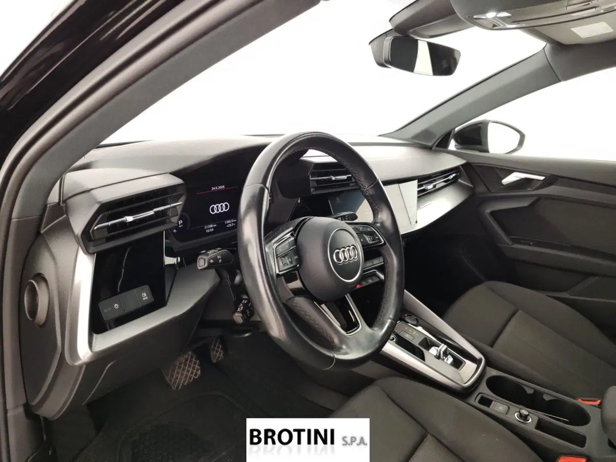 Audi A3 Sportback usata a Massa-Carrara (8)