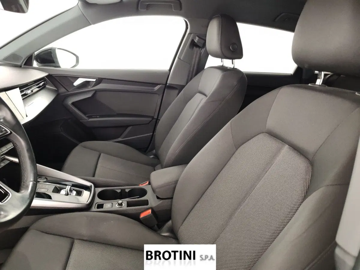 Audi A3 Sportback usata a Massa-Carrara (9)