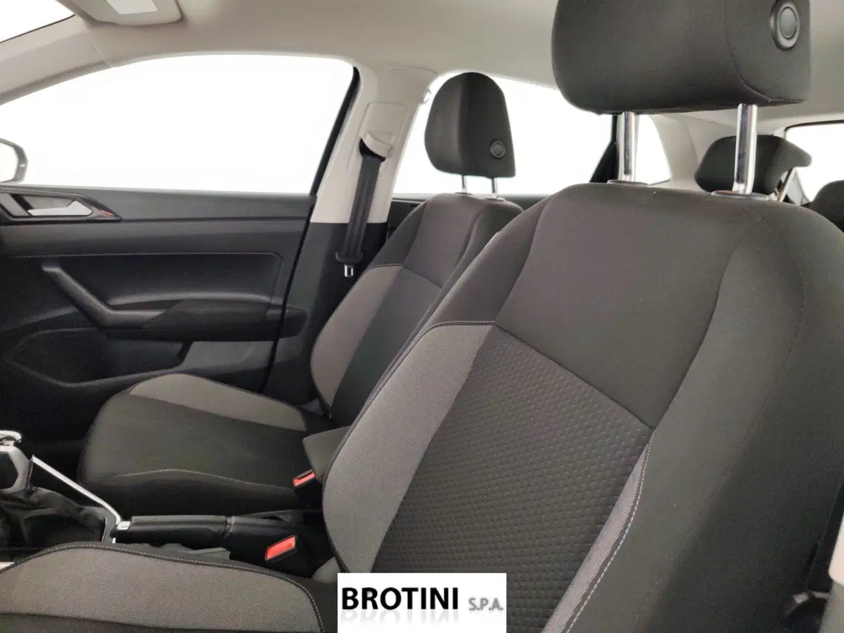 Volkswagen Polo usata a Massa-Carrara (9)