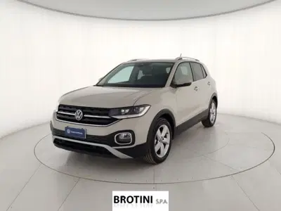 Volkswagen T-Cross 1.0 TSI 110 CV DSG Advanced del 2023 usata a Massa