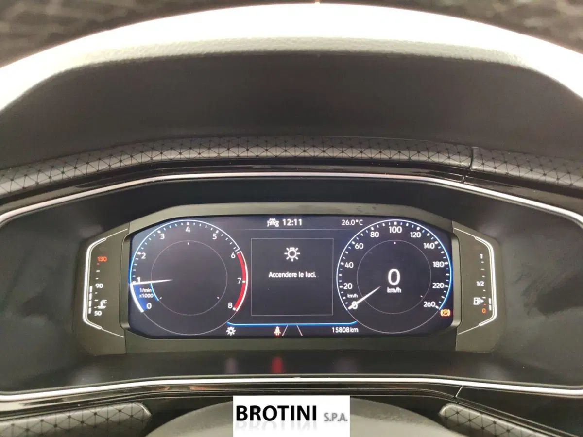Volkswagen T-Cross usata a Massa-Carrara (13)
