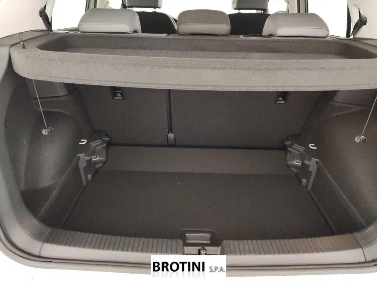 Volkswagen T-Cross usata a Massa-Carrara (15)