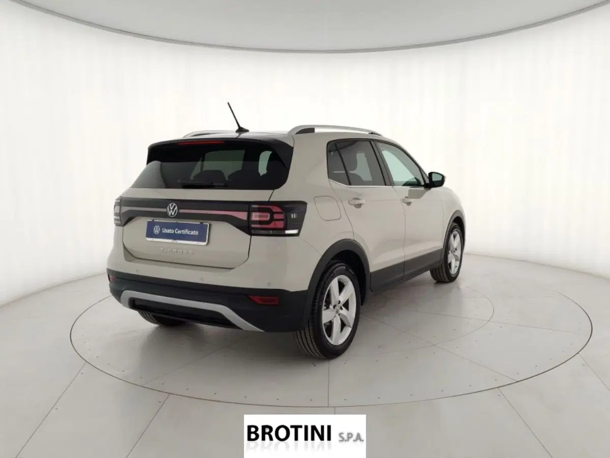 Volkswagen T-Cross usata a Massa-Carrara (3)