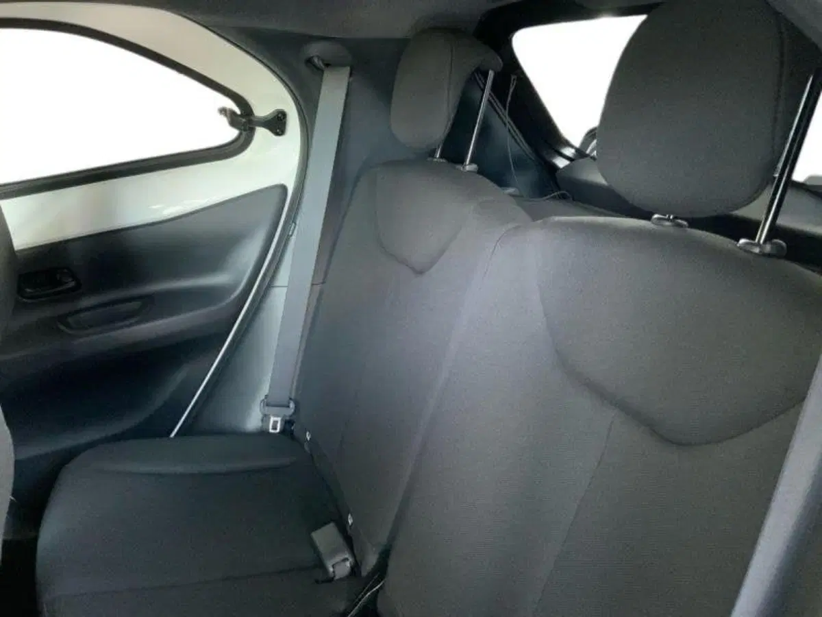 Toyota Aygo X usata a Perugia (12)