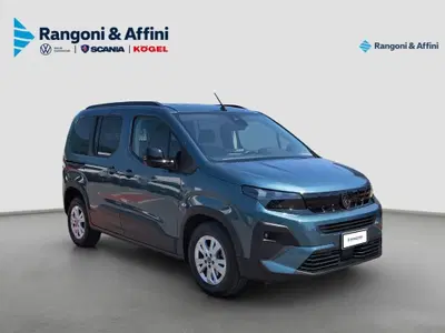 Peugeot Rifter Long 1.5 bluehdi GT 130cv eat8 del 2024 usata a Castegnato