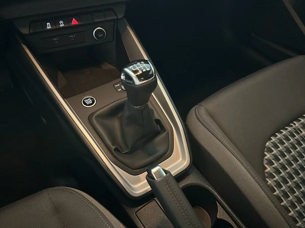 Audi A1 allstreet usata a Napoli (16)