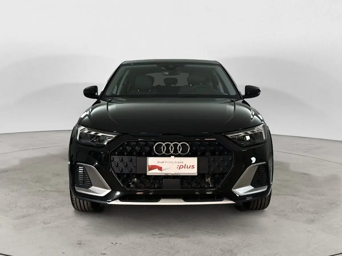 Audi A1 allstreet usata a Napoli (2)