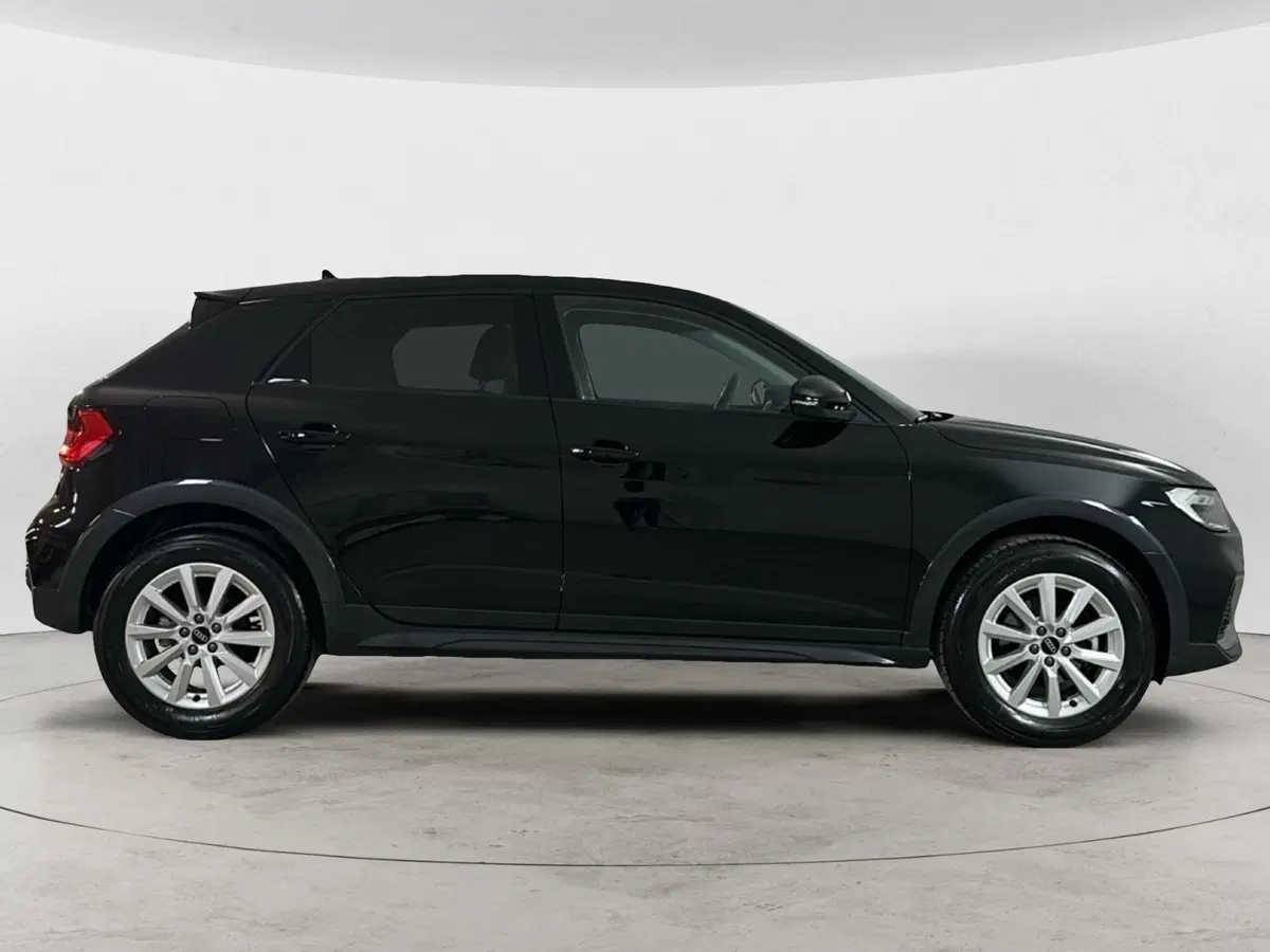 Audi A1 allstreet usata a Napoli (5)