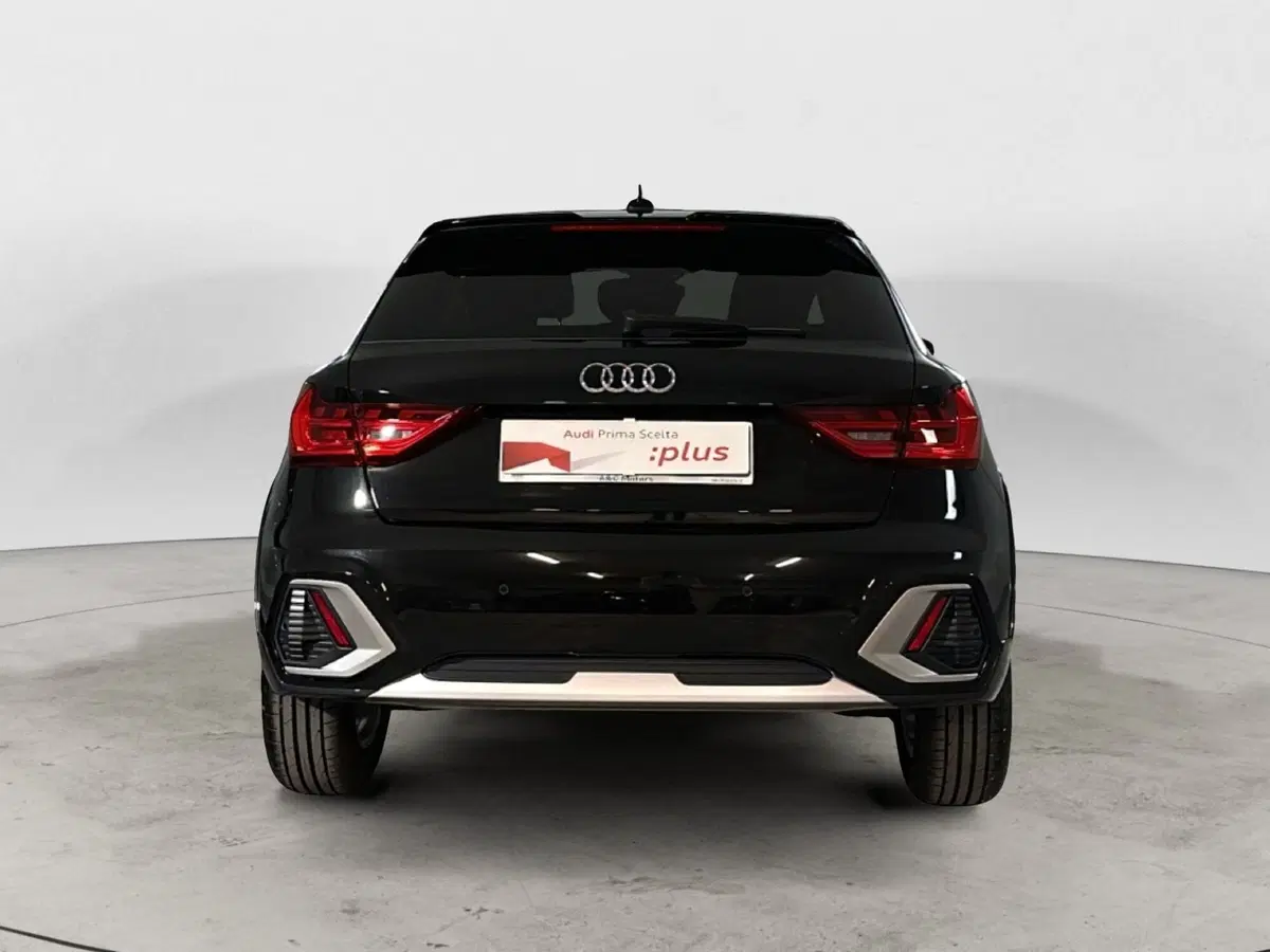 Audi A1 allstreet usata a Napoli (6)
