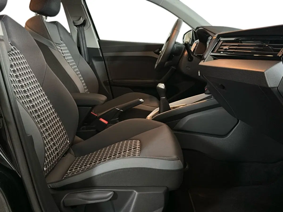 Audi A1 allstreet usata a Napoli (7)