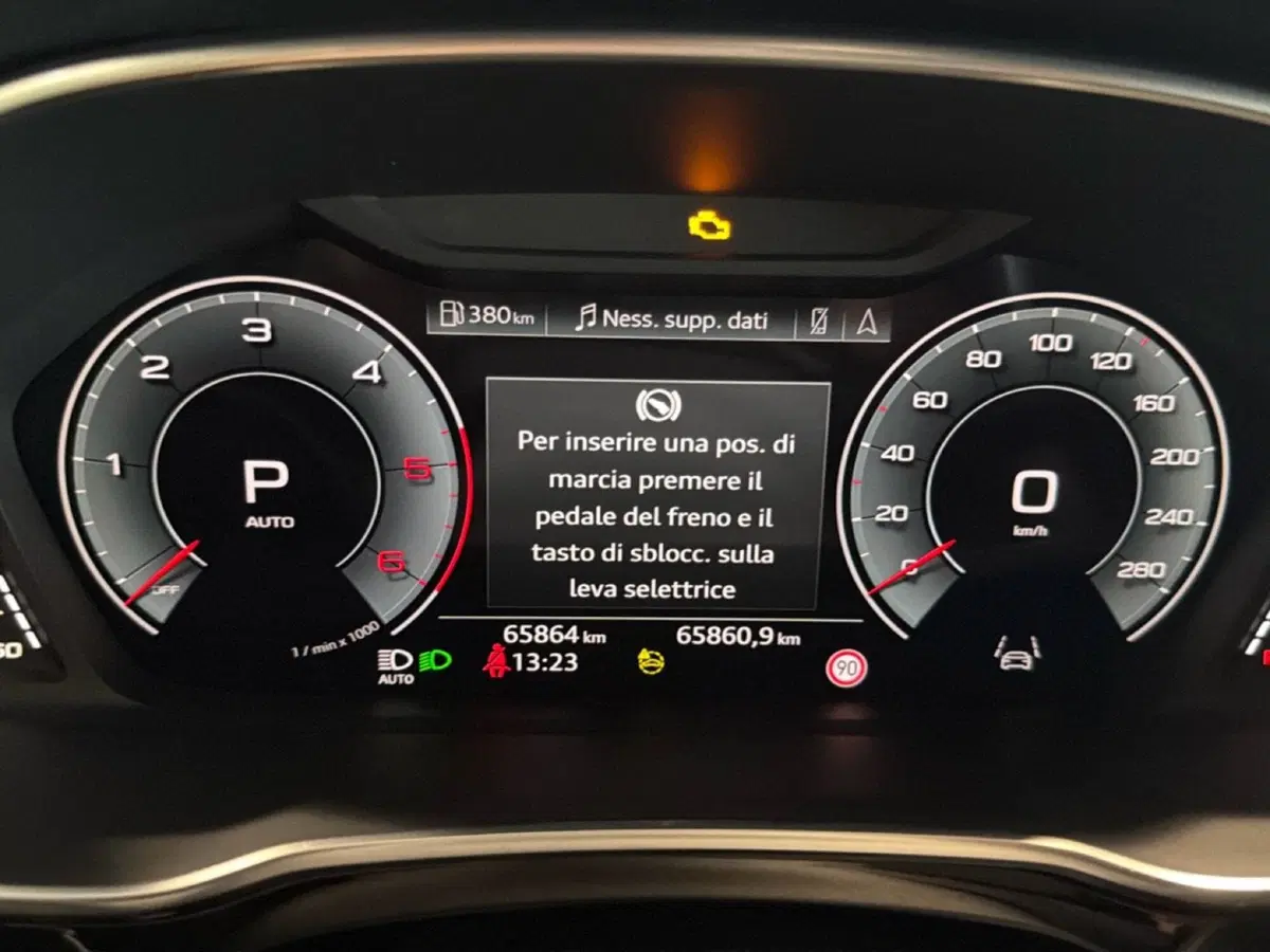Audi Q3 Sportback usata a Napoli (10)