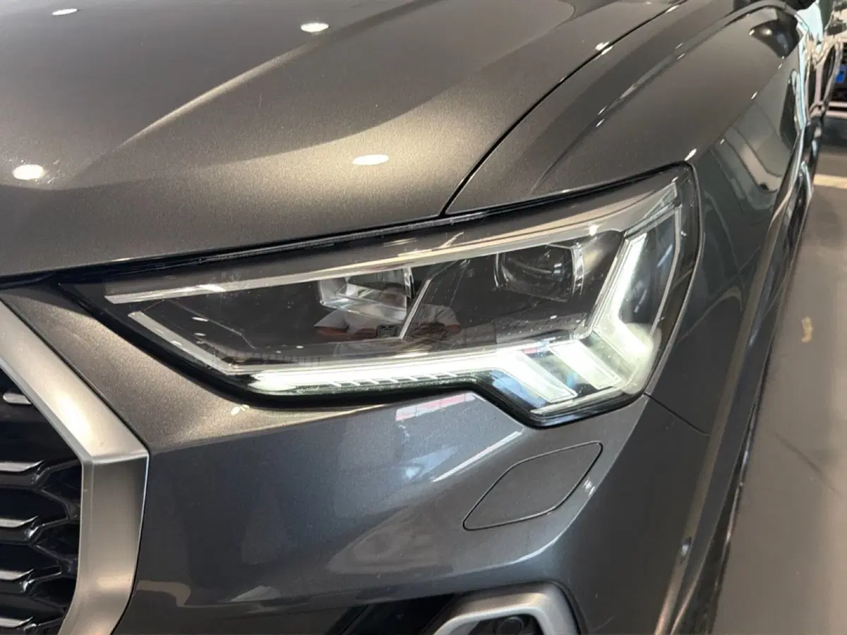 Audi Q3 Sportback usata a Napoli (19)