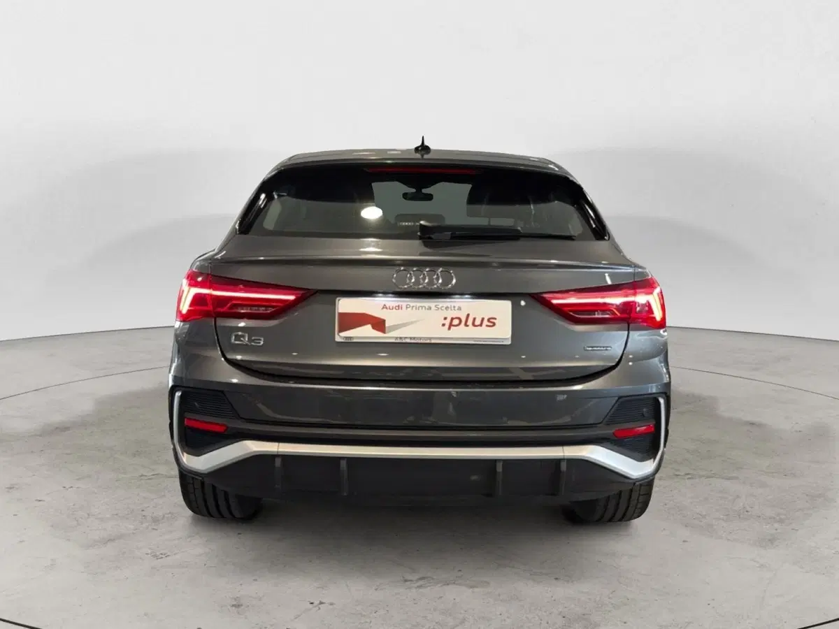 Audi Q3 Sportback usata a Napoli (5)