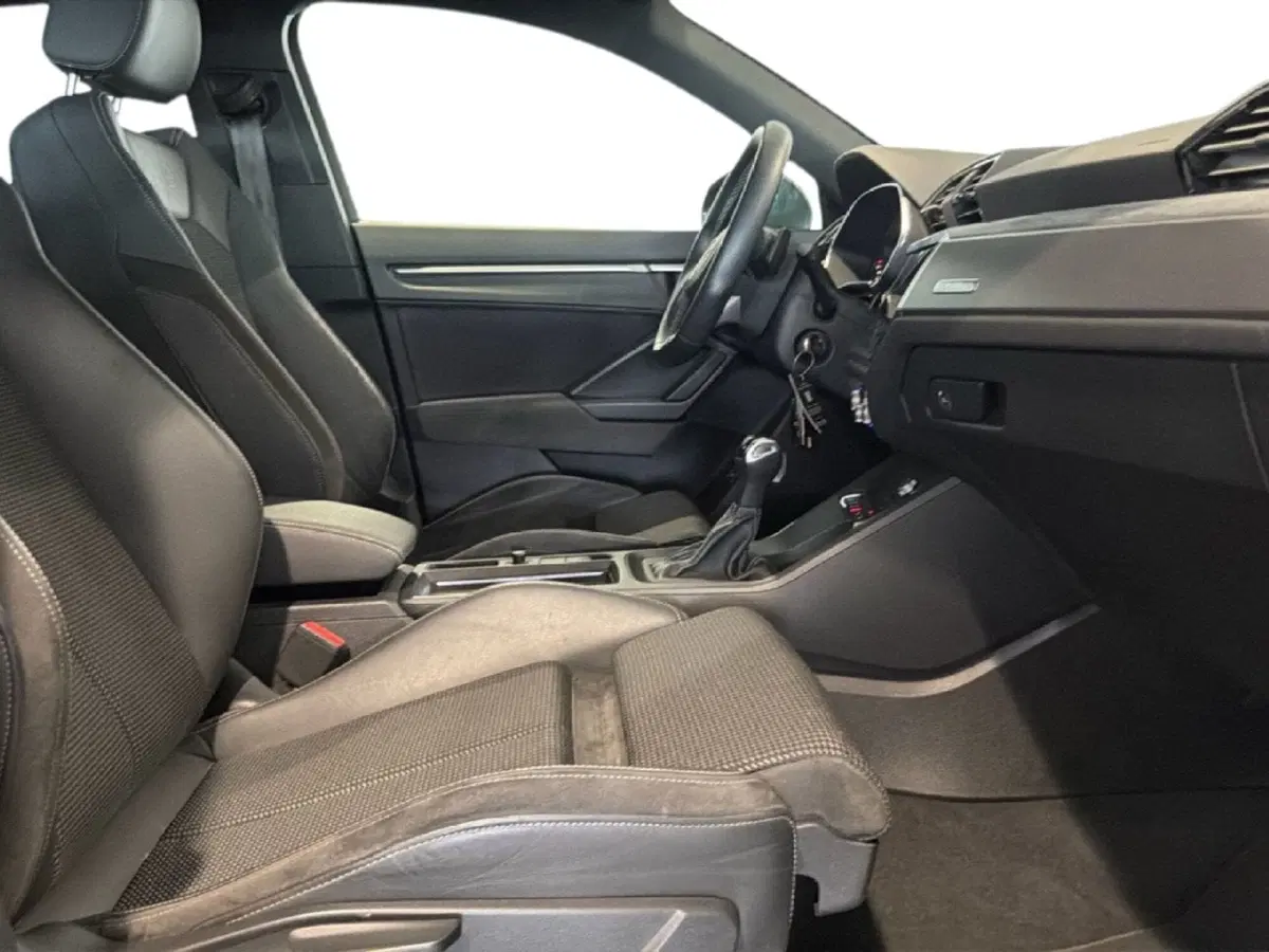 Audi Q3 Sportback usata a Napoli (6)