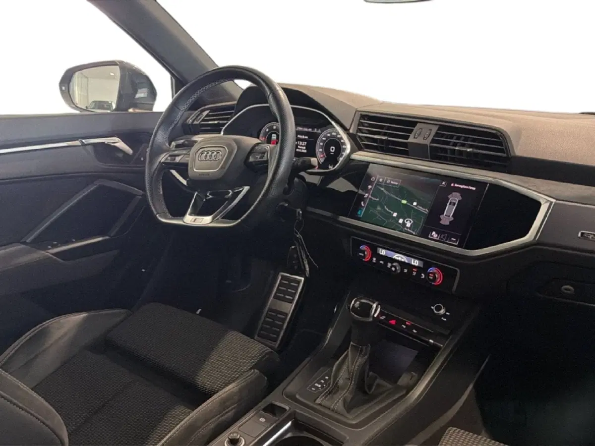 Audi Q3 Sportback usata a Napoli (8)