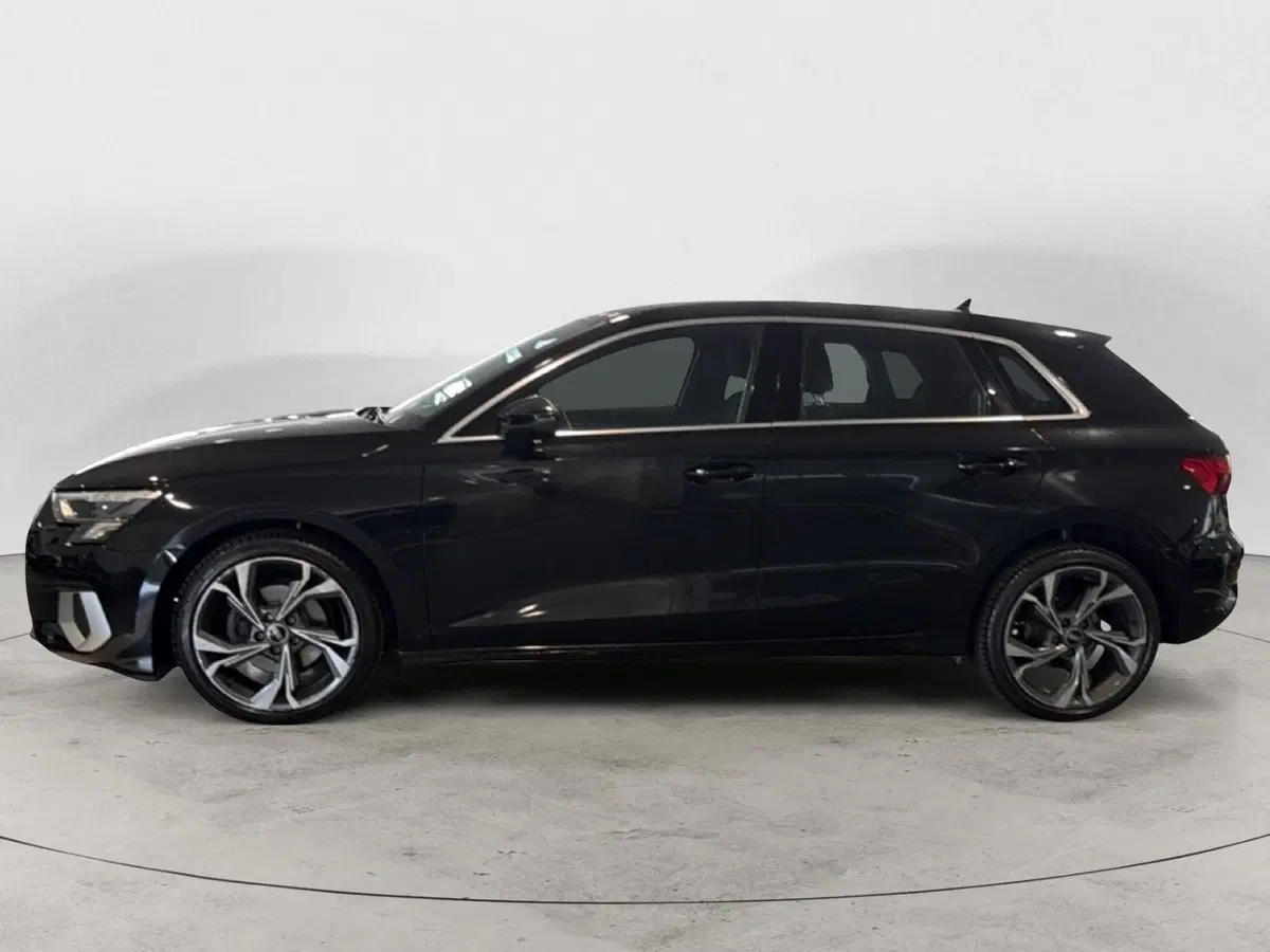 Audi A3 Sportback usata a Napoli (3)