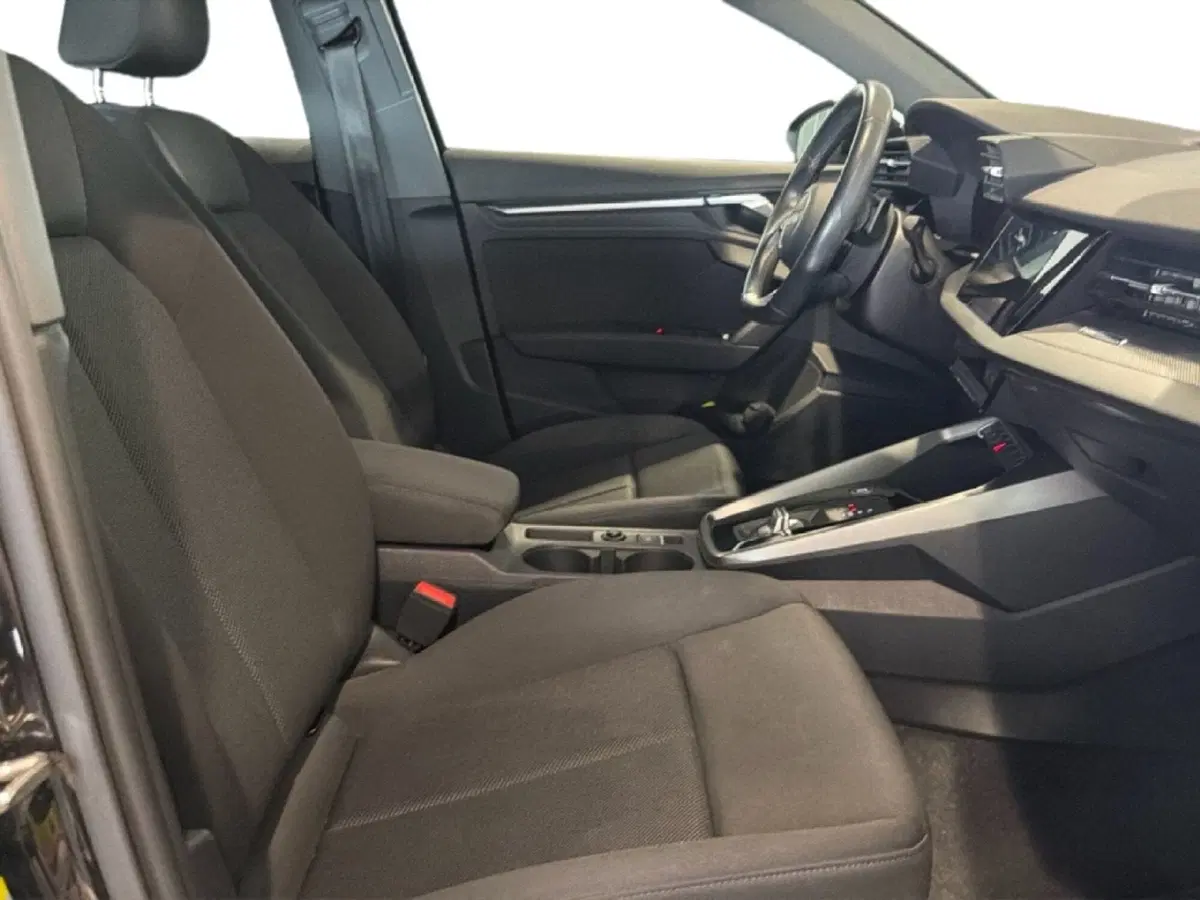 Audi A3 Sportback usata a Napoli (6)