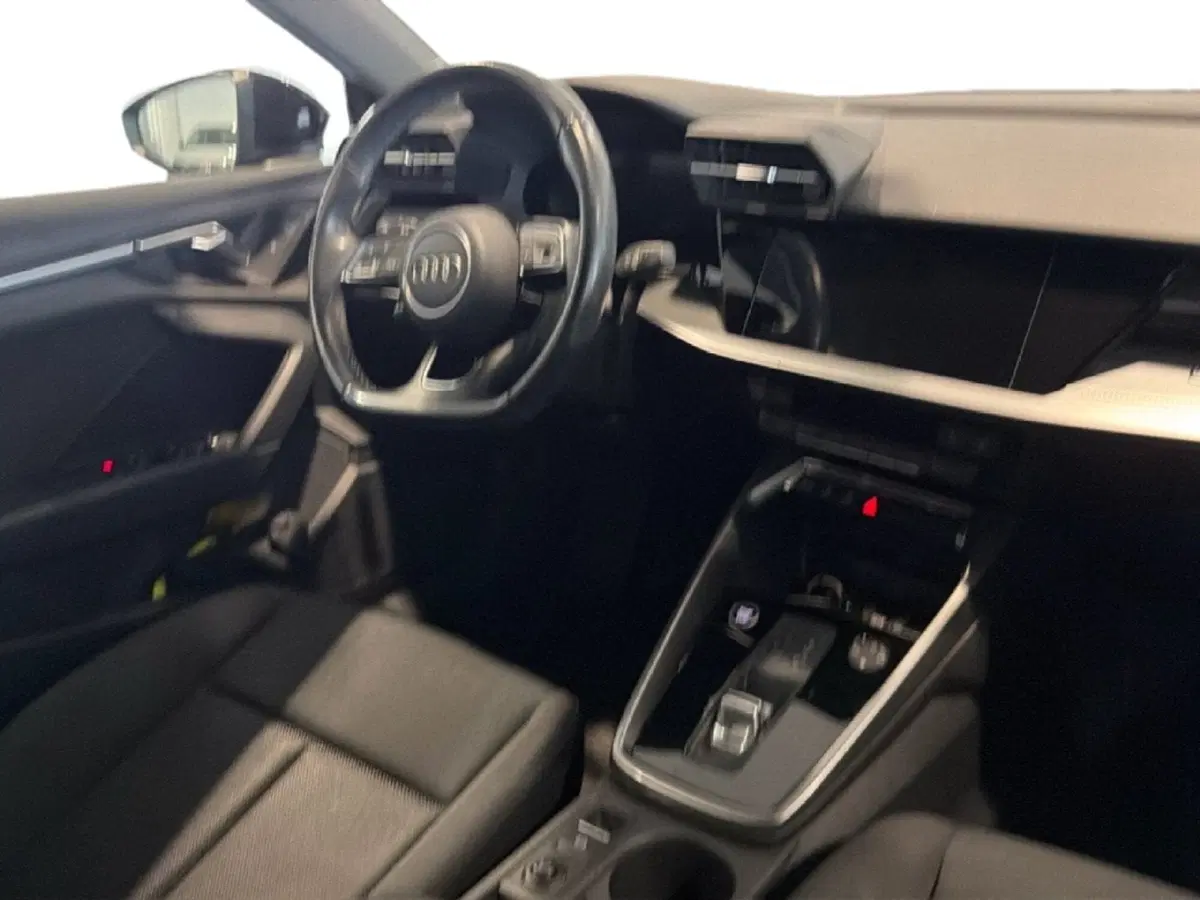 Audi A3 Sportback usata a Napoli (8)
