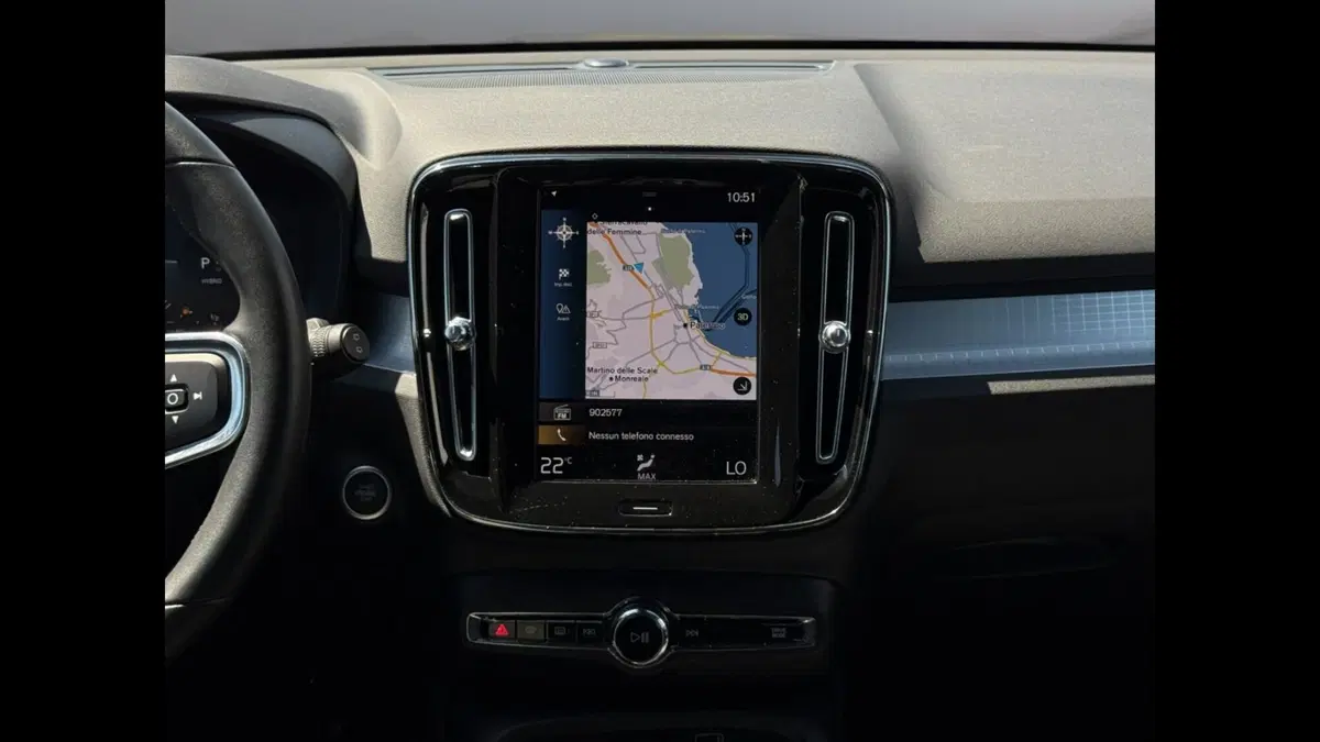 Volvo XC40 usata a Palermo (13)