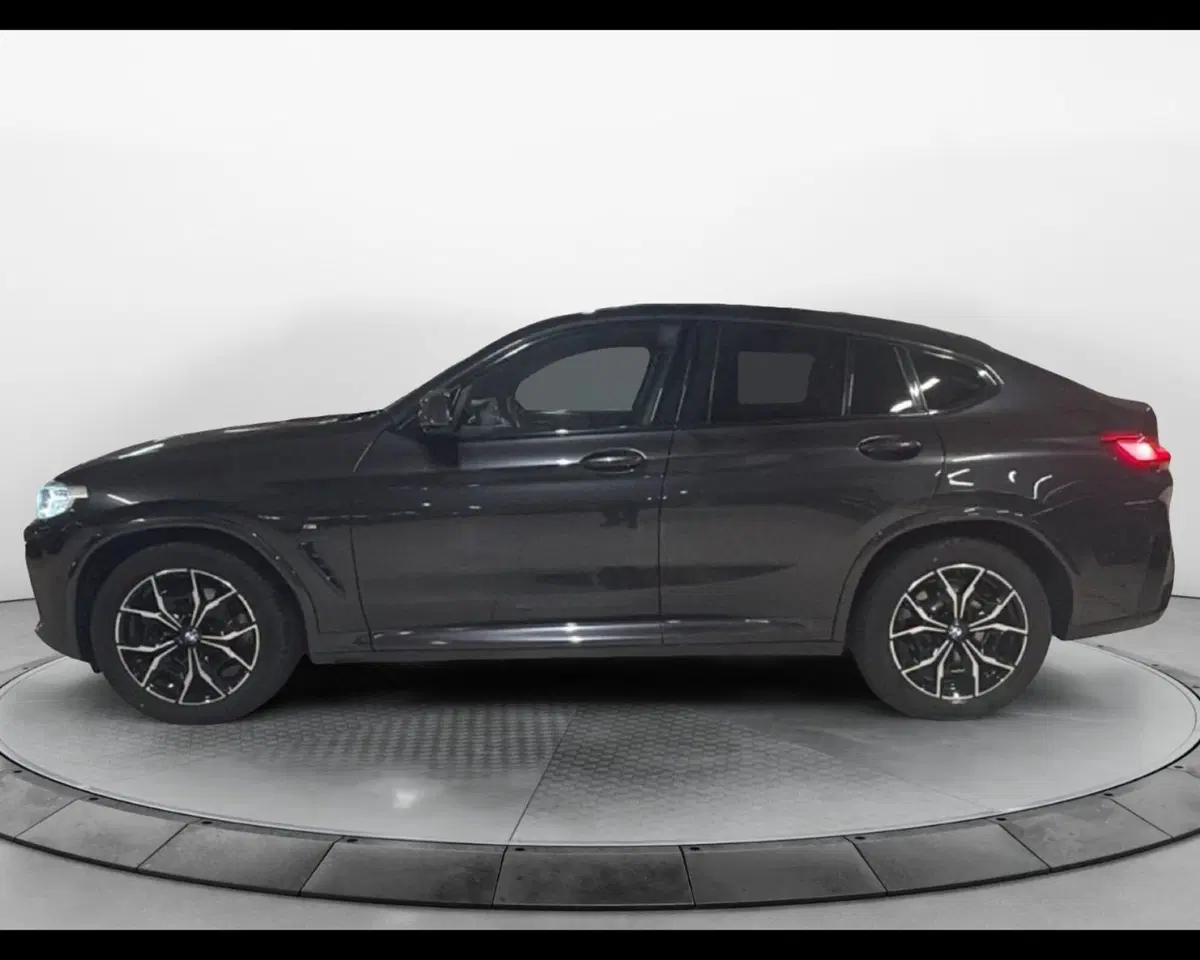 BMW X4 usata a Napoli (9)