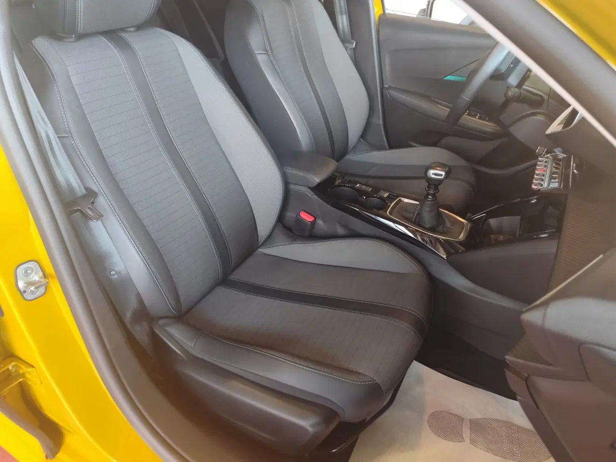 Peugeot 208 usata a Milano (16)