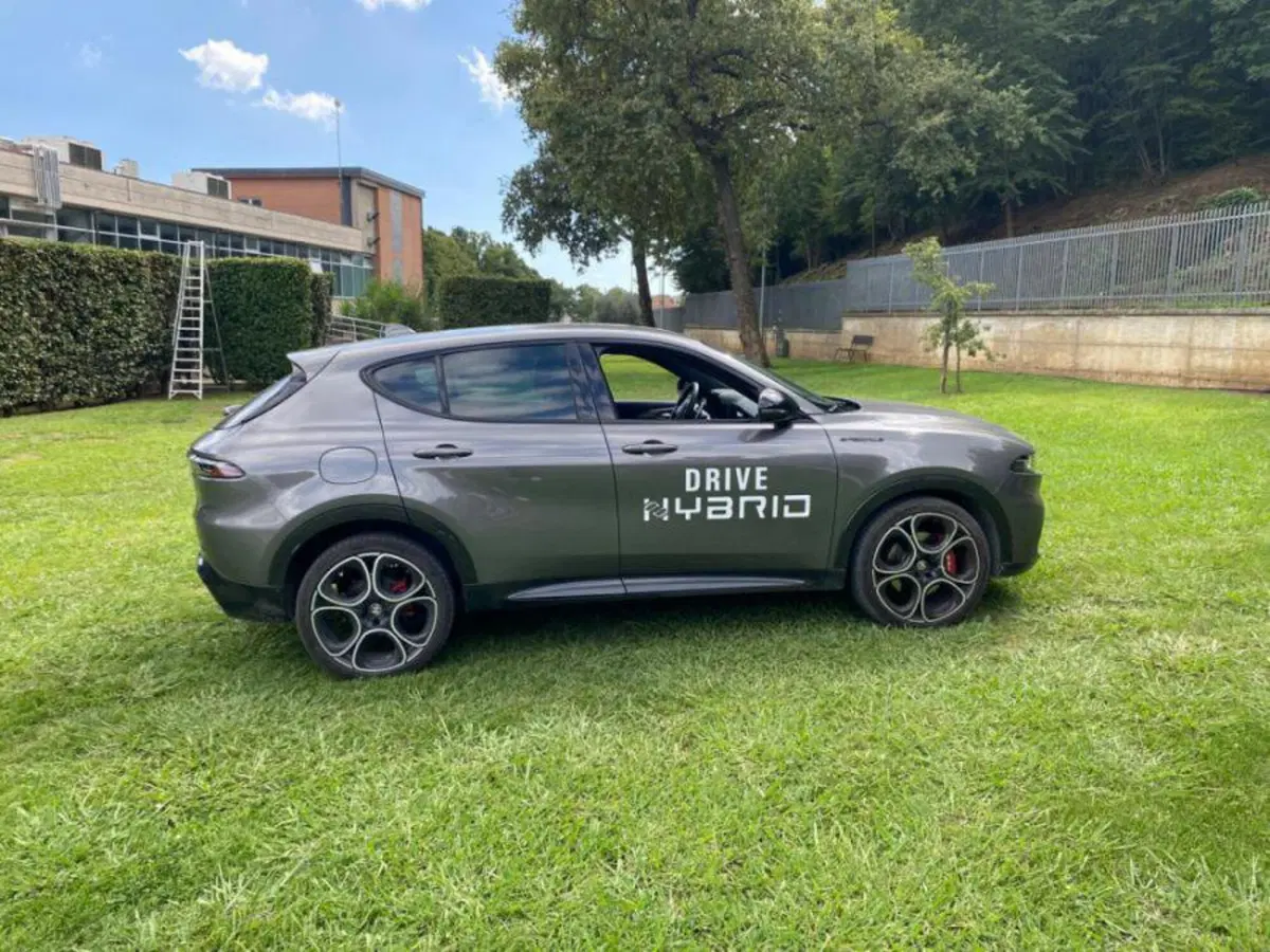 Alfa Romeo Tonale usata a Salerno (16)