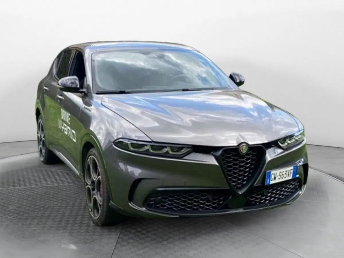 Alfa Romeo Tonale usata a Salerno (2)